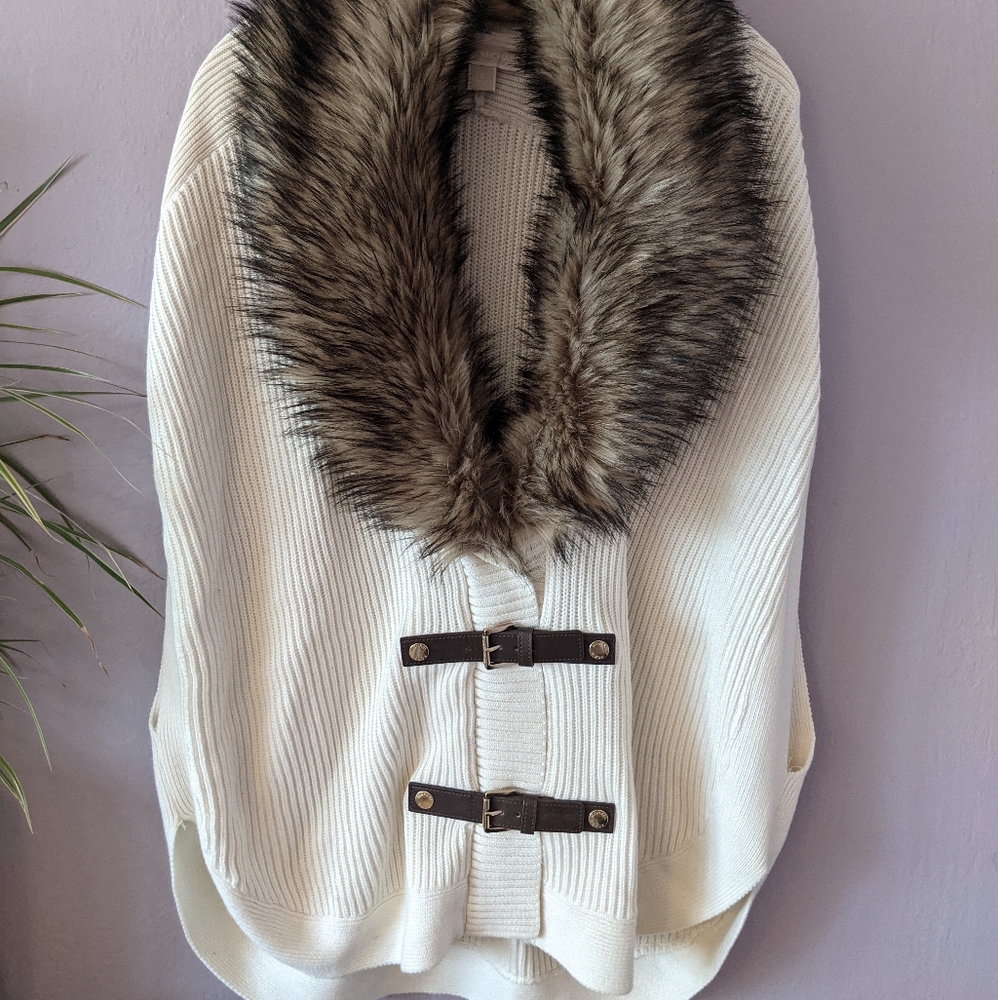 Michael Kors cream sweater vest size small